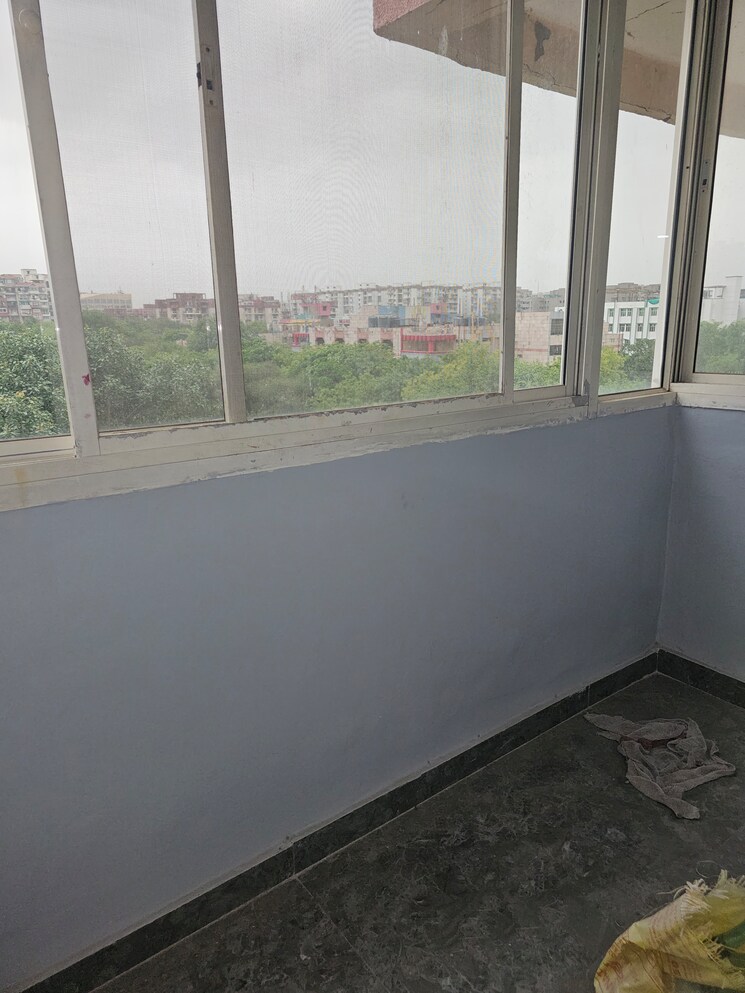 Balcony, sector 22 dwarka 3 Bedroom 1500 Sq.Ft. Apartment In Sector 22 Dwarka Delhi 9102424