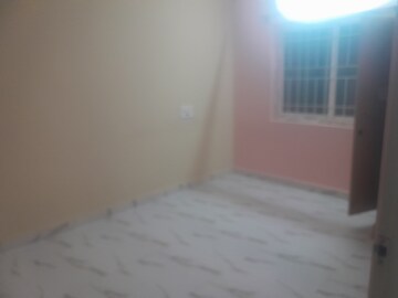 Room in 3 BHK Apartment at Nri Layout – for Rent