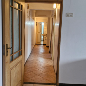 Room in 1 BHK Apartment at Gold Crown, Seven Bunglow – for Sale