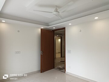 Room in 4 BHK Builder Floor at Nangal Dewat – for Rent