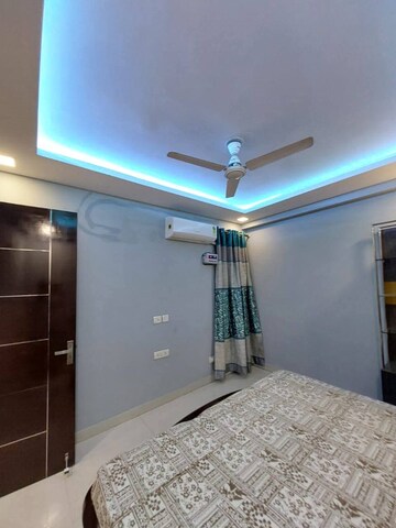 Room in 3 BHK Builder Floor at Chattarpur – for Rent
