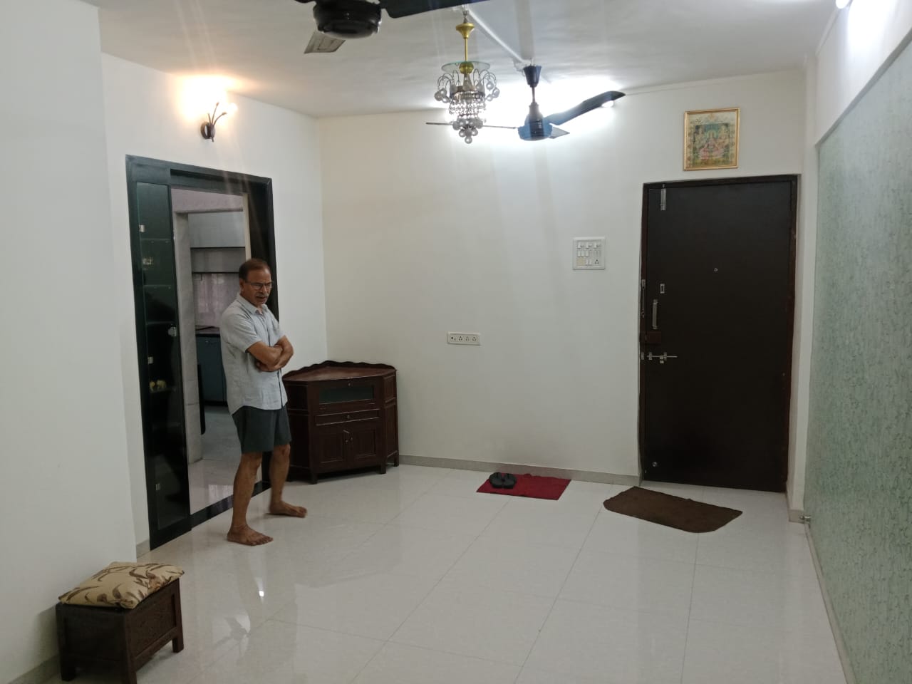 1 BHK + Pooja Room Apartment For Rent in Shreeji Tower