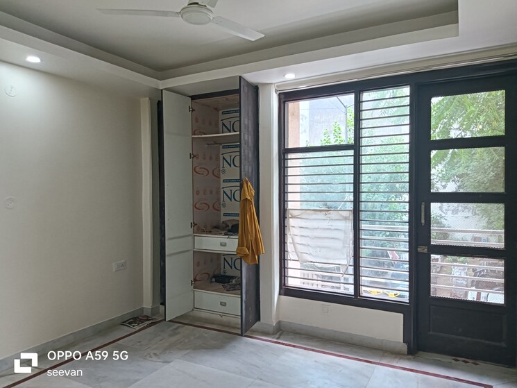 Room, nangal dewat 2 Bedroom 1000 Sq.Ft. Builder Floor In Nangal Dewat Delhi 9102550