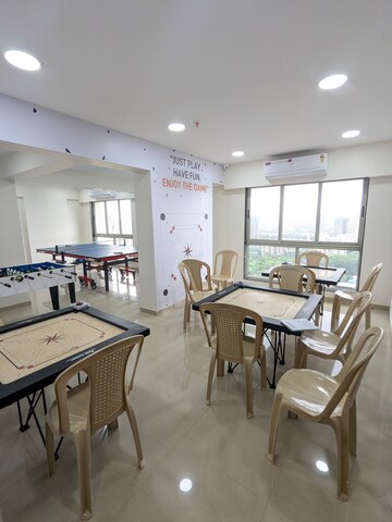 Team Area in 1 BHK Apartment at Veena Smart Homes, Kandivali West – for Sale
