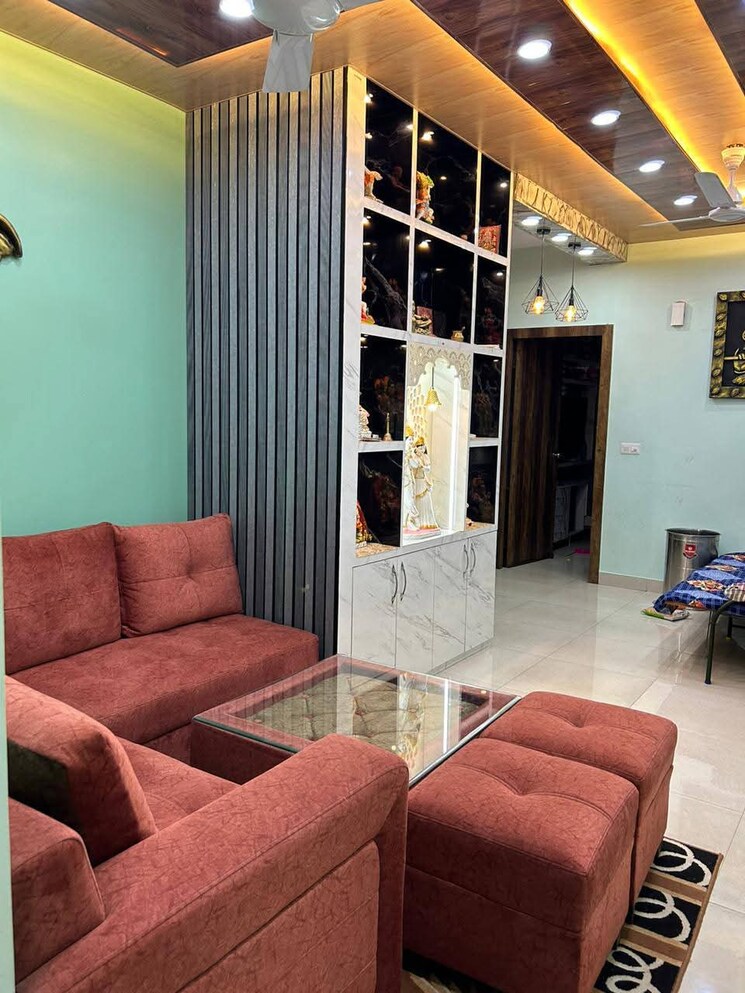 Living Room, freedom fighters enclave 3 Bedroom 1350 Sq.Ft. Builder Floor In Freedom Fighters Enclave Delhi 9102562