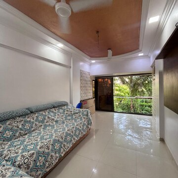 Furnished Amenities in 1 BHK Apartment at Sameer CHS Andheri, Seven Bunglow – for Rent