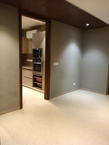 Room in 2 BHK Builder Floor at Saket – for Rent