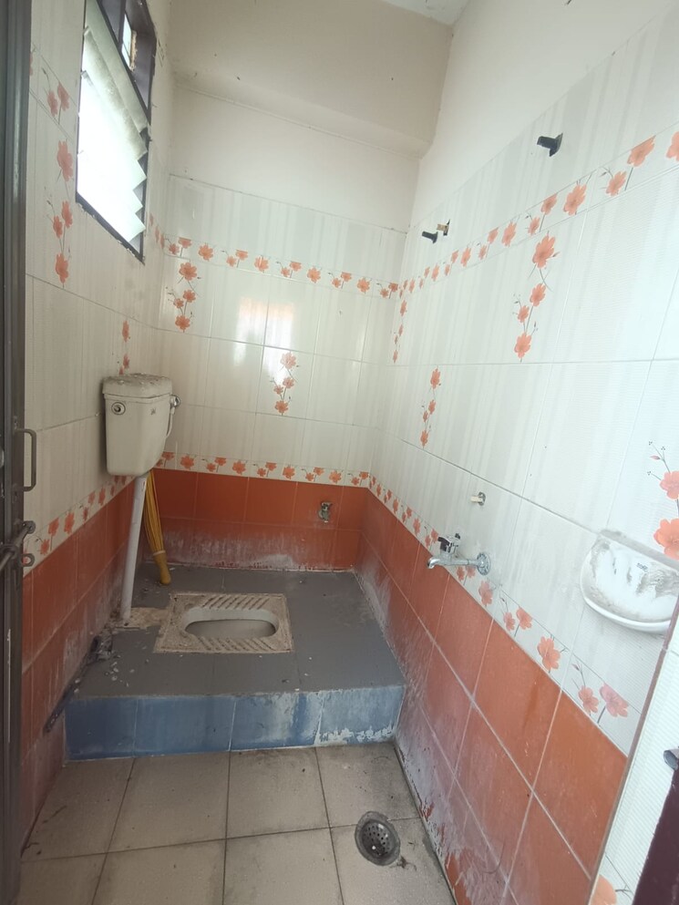 Attached Bathroom, nacharam 2 Bedroom 1050 Sq.Ft. Apartment In Nacharam Hyderabad 9102618
