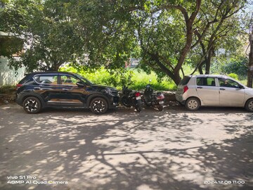 Parking in 2 BHK Builder Floor at Hsr Layout – for Rent
