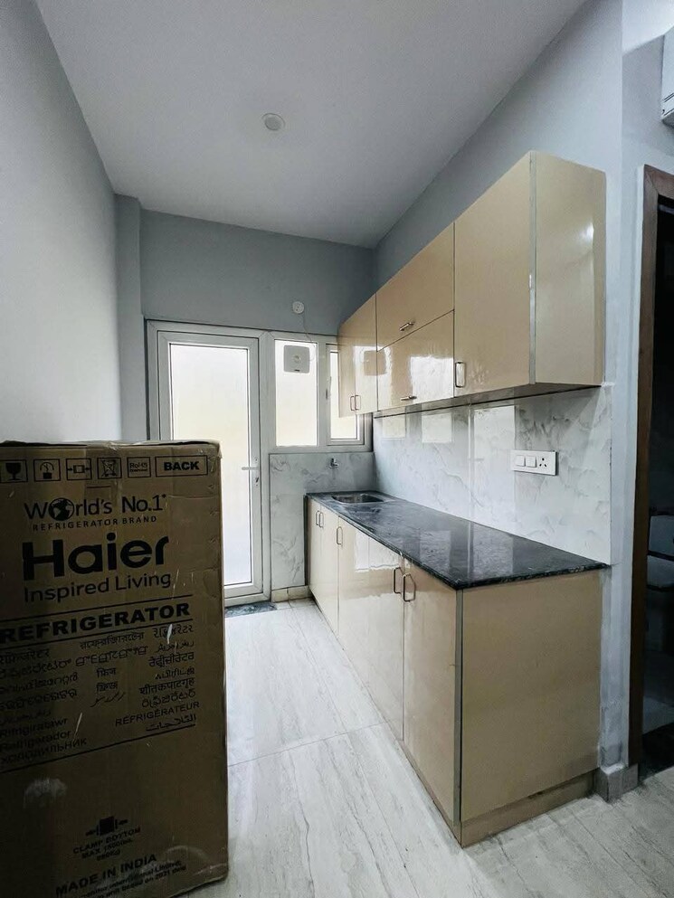 Kitchen, saket 1 RK 400 Sq.Ft. Builder Floor In Saket Delhi 9102676