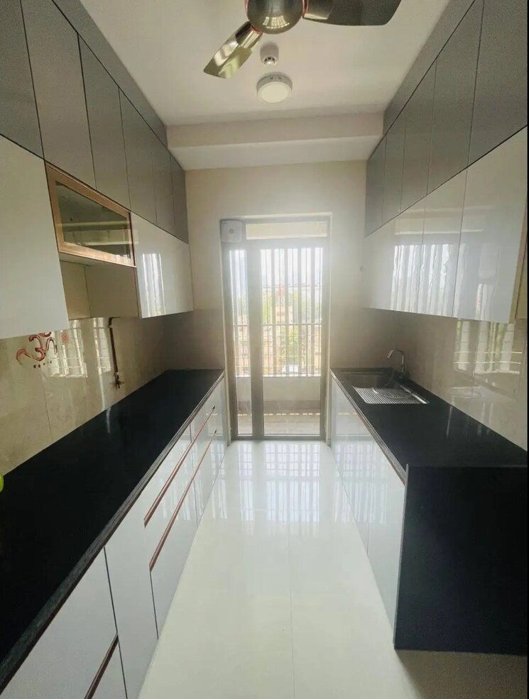 Kitchen, kalpataru-paramount 2 Bedroom 900 Sq.Ft. Apartment In Kapur Bawdi Thane 9102677