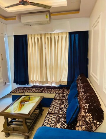 Living Room in 2 BHK Apartment at Kalpataru Paramount, Kapur Bawdi – for Rent