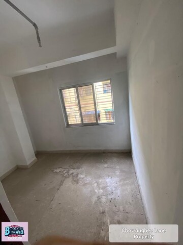 Room in  Showroom at Chowringhee – for Sale