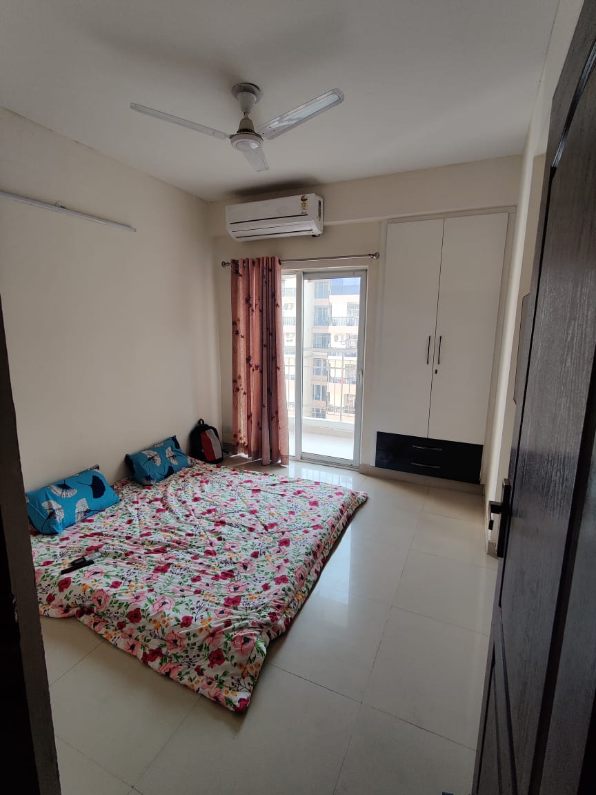 2 BHK Apartment For Rent in Gaur City 2 - 14th Avenue