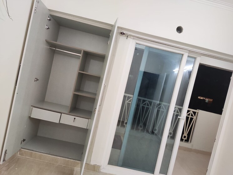 undefined, gaur-city-2-14th-avenue 2 Bedroom 985 Sq.Ft. Apartment In Sector 16c Greater Noida Greater Noida 9102686