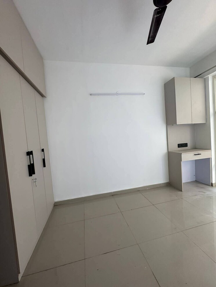 Master Bedroom, saket 3 Bedroom 1800 Sq.Ft. Builder Floor In Saket Delhi 9102692