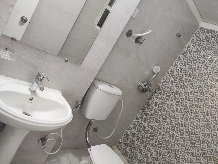 Bathroom, gaur-city-7th-avenue 2 Bedroom 1075 Sq.Ft. Apartment In Sector 4 Greater Noida Greater Noida 9102689