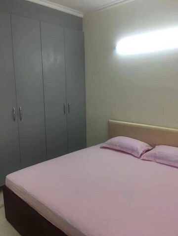 Bedroom in 2 BHK Apartment at Gaur City 7th Avenue, Sector 4 Greater Noida – for Rent