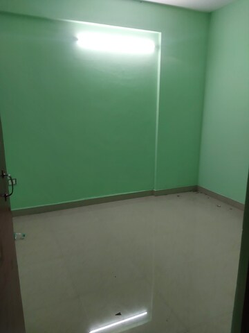 Room in 2.5 BHK Apartment at ROF Amaltas, Sector 92 – for Rent
