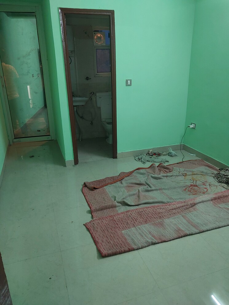 undefined, rof-amaltas 2.5 Bedroom 645 Sq.Ft. Apartment In Sector 92 Gurgaon 9102707