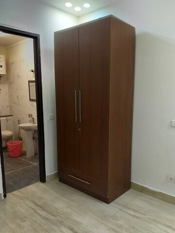 Building Lobby in 3 BHK Builder Floor at Saket – for Rent