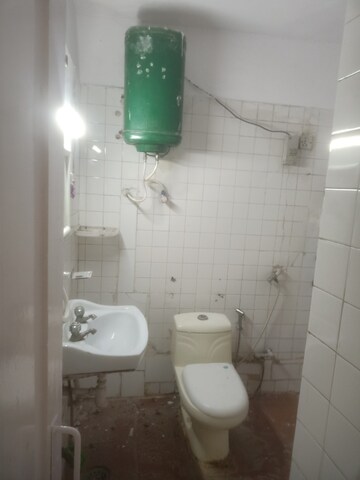 Bathroom in 3 BHK Apartment at Vasant Kunj – for Rent
