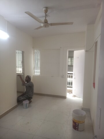 Room in 3 BHK Apartment at Vasant Kunj – for Rent