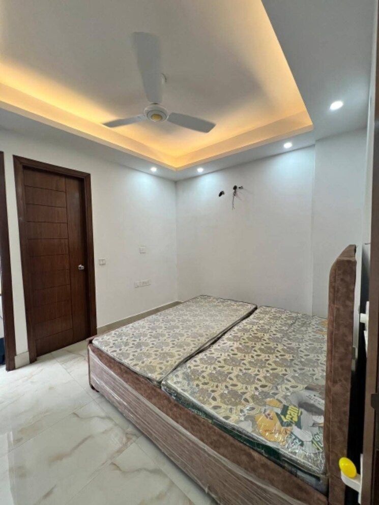 Bedroom, freedom fighters enclave 2 Bedroom 950 Sq.Ft. Apartment In Freedom Fighters Enclave Delhi 9102731