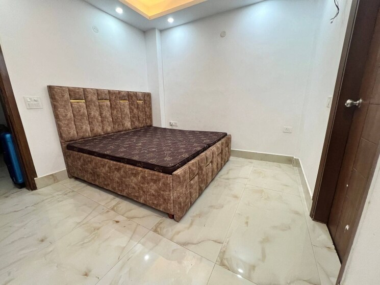 Bedroom, freedom fighters enclave 2 Bedroom 950 Sq.Ft. Apartment In Freedom Fighters Enclave Delhi 9102731