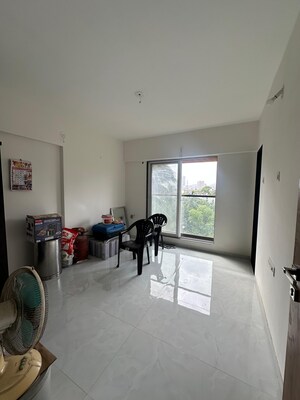 Master Bedroom in 2 BHK Apartment at Vaibhavlaxmi Central Park, Vikhroli East – for Sale