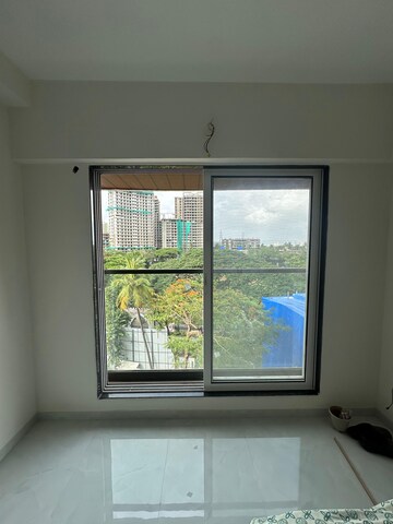 Room in 2 BHK Apartment at Vaibhavlaxmi Central Park, Vikhroli East – for Sale