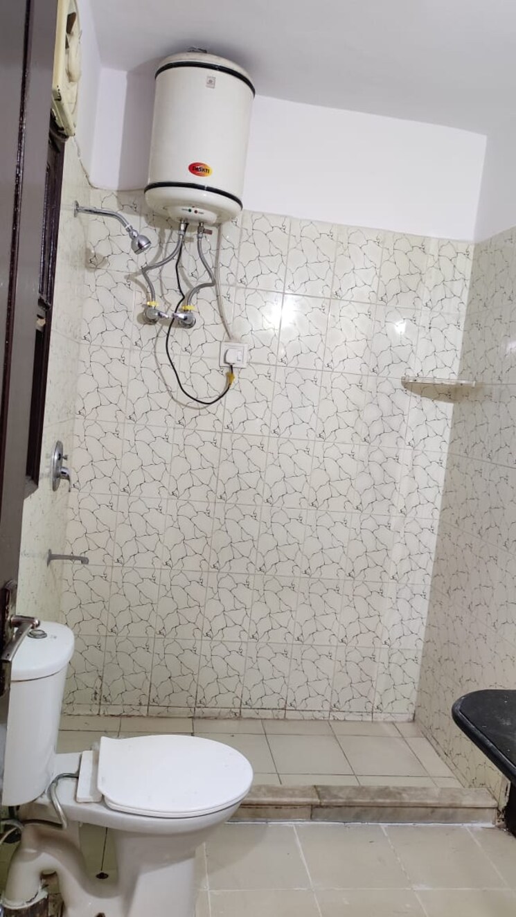 Other, ss-mayfield-gardens 3 Bedroom 1500 Sq.Ft. Builder Floor In Sector 51 Gurgaon 9102826