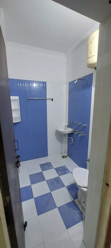 Bathroom in 2 BHK Independent House at Gomti Nagar – for Rent