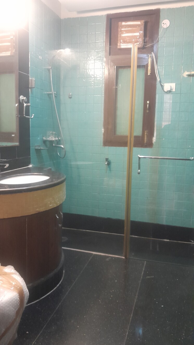 Kitchen, unitech-south-city-ii 3 Bedroom 2750 Sq.Ft. Builder Floor In Sector 50 Gurgaon 9102851