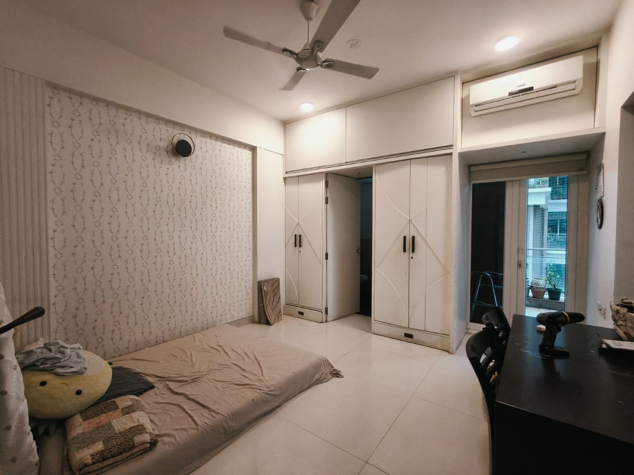 3 BHK Apartment For Rent in Kumar Peninsula