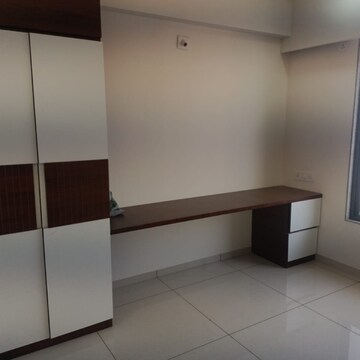 Room in 3 BHK Apartment at Uma Silver Sky, SamA-Savil Road – for Rent