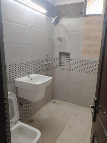 Bathroom in 3 BHK Apartment at Sector 21c – for Rent