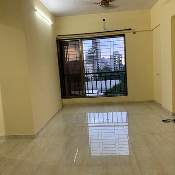 Room in 2 BHK Apartment at VAS Pushp Vinod 15, Vivekanand Nagar – for Rent