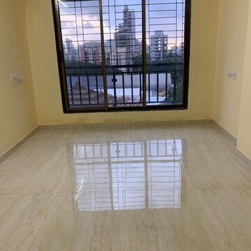 Room in 2 BHK Apartment at VAS Pushp Vinod 15, Vivekanand Nagar – for Rent