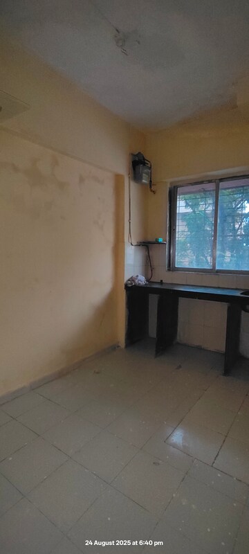 Room in 1 RK Apartment at Bhandup East – for Rent