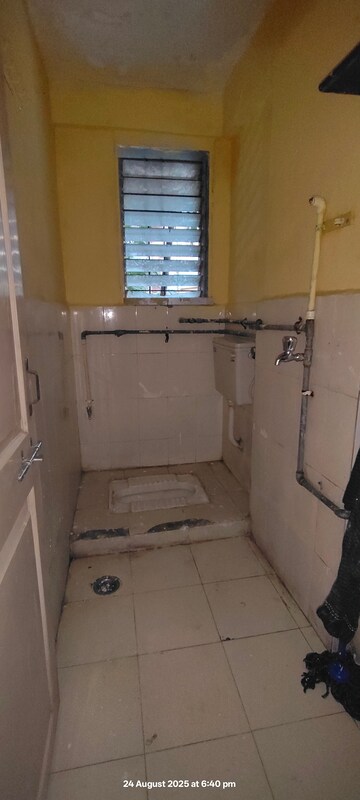 Bathroom in 1 RK Apartment at Bhandup East – for Rent