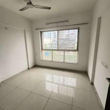 Room in 2 BHK Apartment at Kolte Patil Western Avenue, Bhagwan Nagar – for Rent