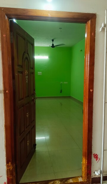 Living Room in 2 BHK Apartment at Thiruvanikoil – for Rent