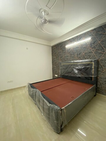 Master Bedroom in 1 BHK Builder Floor at Saket – for Rent