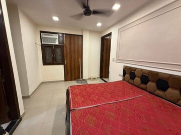 Master Bedroom in 1 BHK Builder Floor at Saket – for Rent