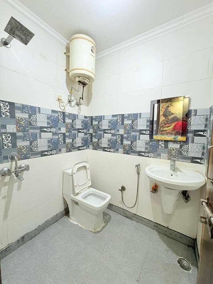 Bathroom, saket 1 Bedroom 450 Sq.Ft. Builder Floor In Saket Delhi 9102968