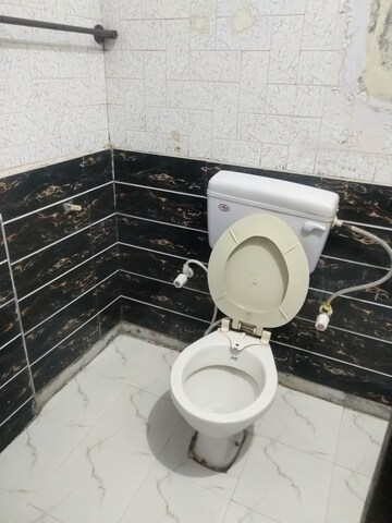 Bathroom in 1 RK Independent House at Sector 56 – for Rent