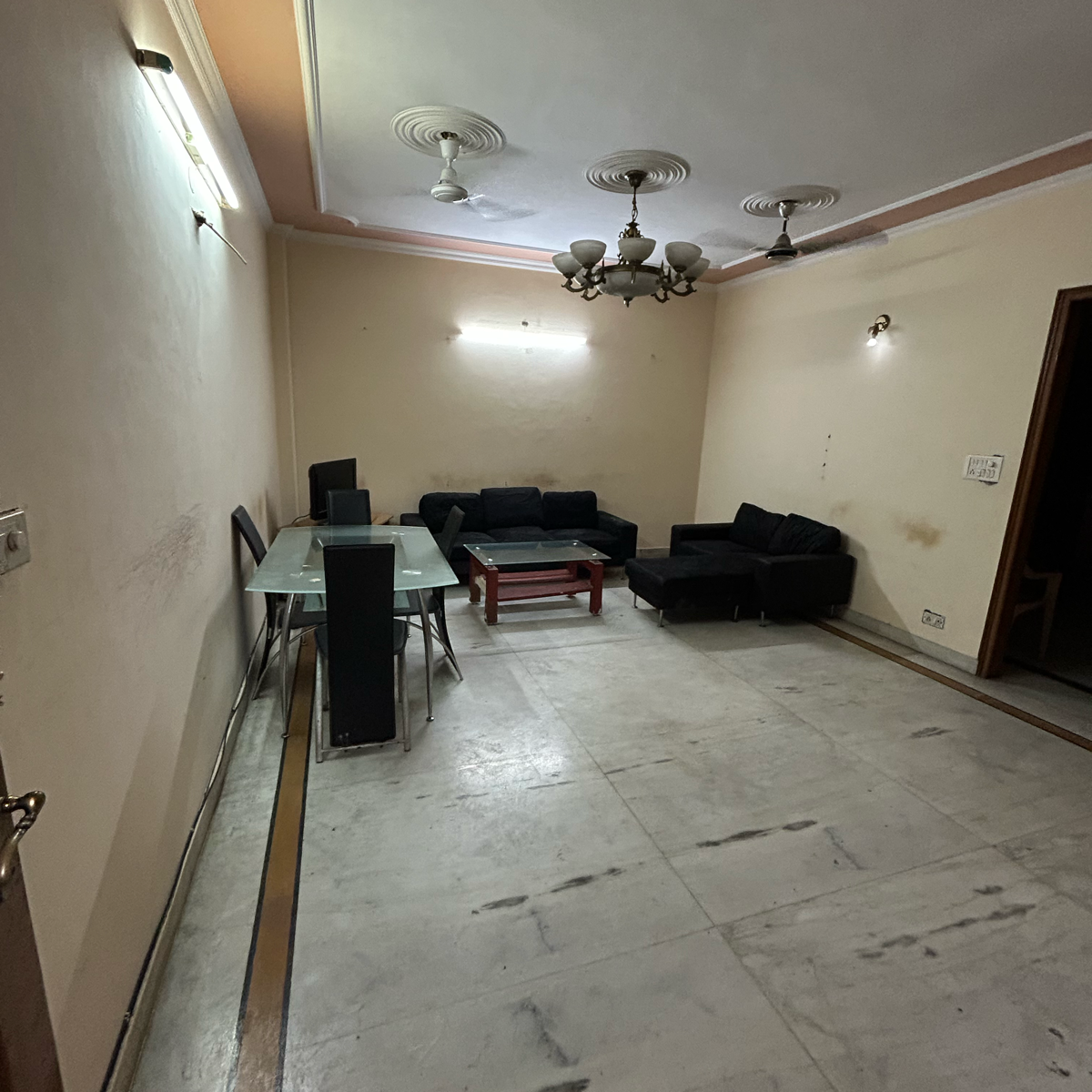 2 BHK + Pooja Room Builder Floor For Rent in Lajpat NageR-2