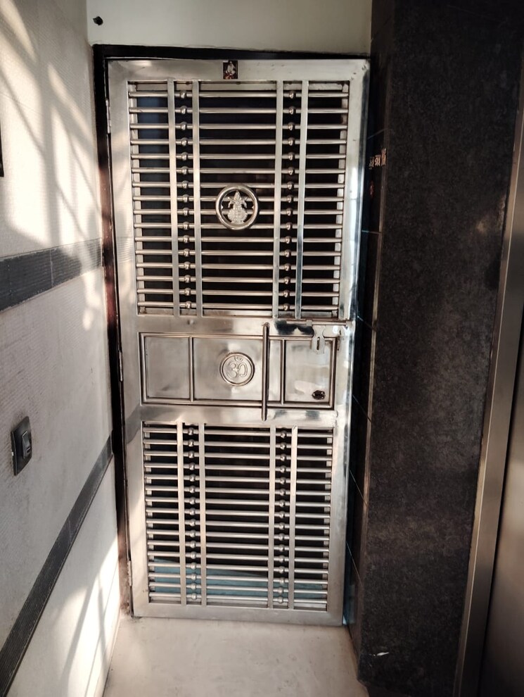 undefined, rohini sector 11 3 Bedroom 1300 Sq.Ft. Builder Floor In Rohini Sector 11 Delhi 9103031