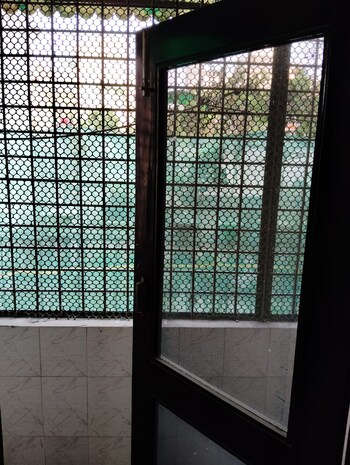 3 BHK Builder Floor for Sale in Rohini Sector 11, Delhi